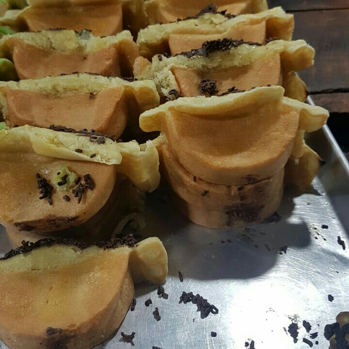 pukis rasa coklat