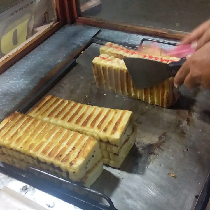 roti bakar  varian coklat lumer