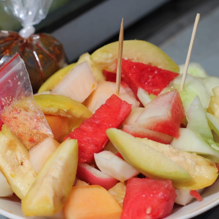 rujak buah pedas manis