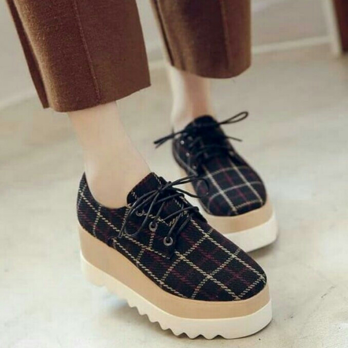 sepatu boot 