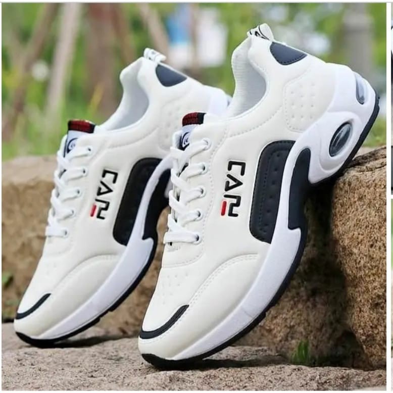 sepatu sport pria New