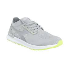 sepatu olahraga casual