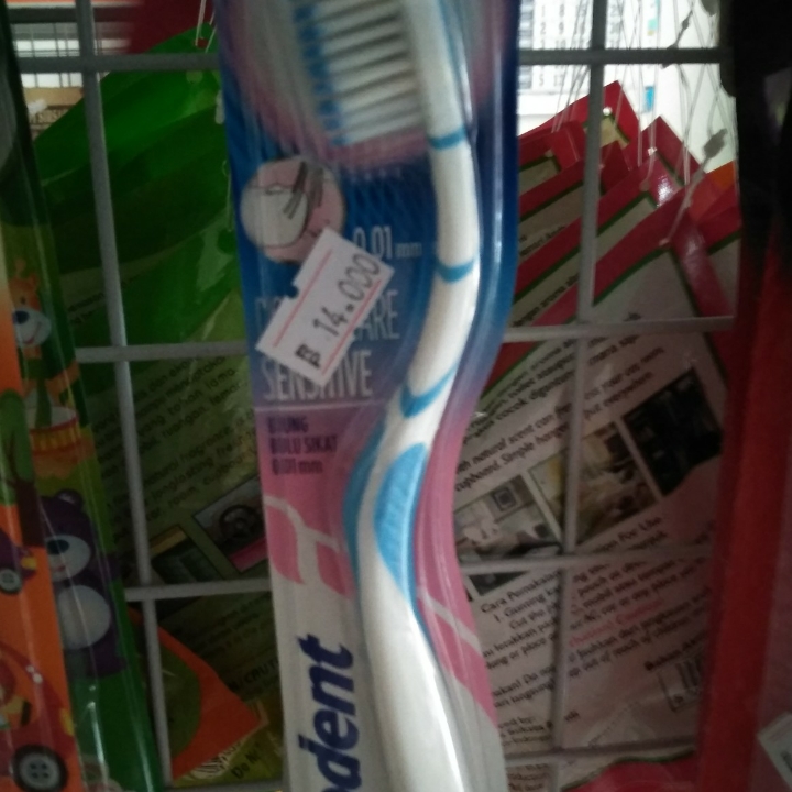 sikat pepsodent