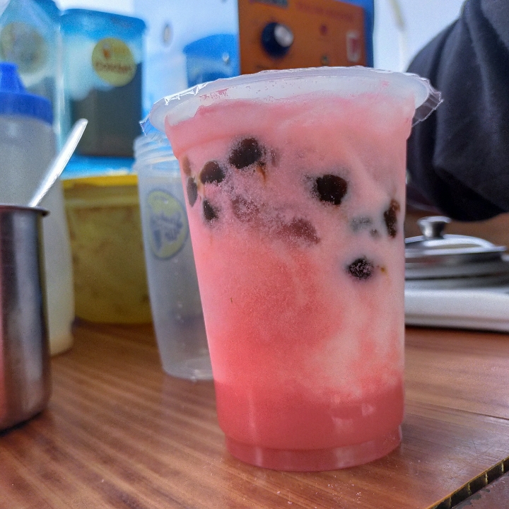 strawberry boba
