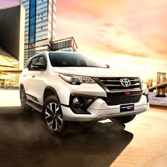 toyota fortuner 2 4 G 4x4 A T