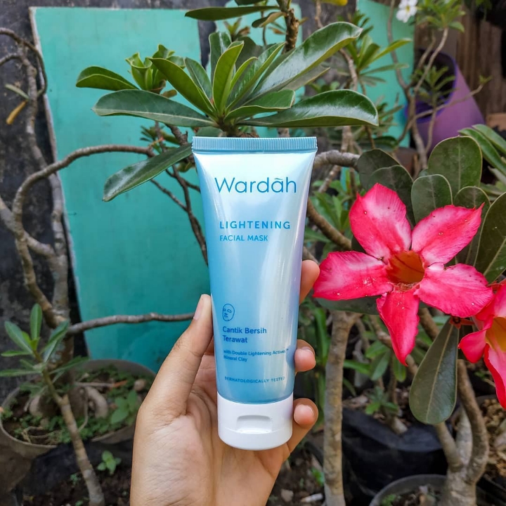 wardah lightening facial mask