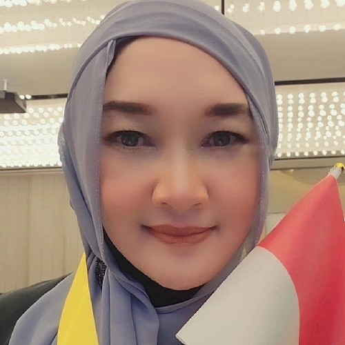 ROSSY JUNIAWATI