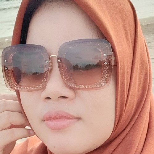 hj ajeng tuti alawiah 