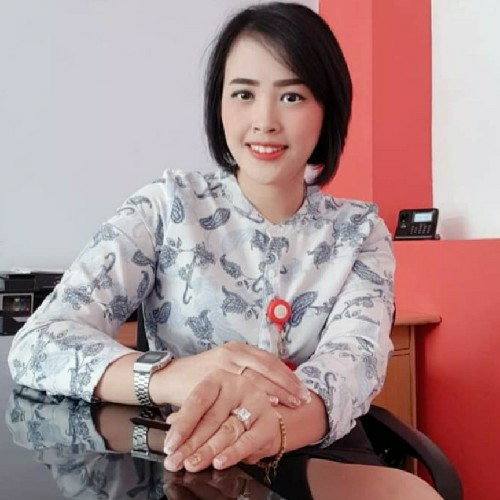 indah pahlevi